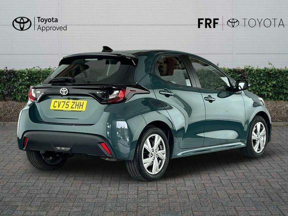 Toyota Yaris Icon Green #2