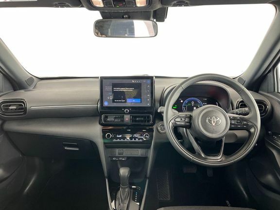 Toyota Yaris Cross Design Fwd Green #6