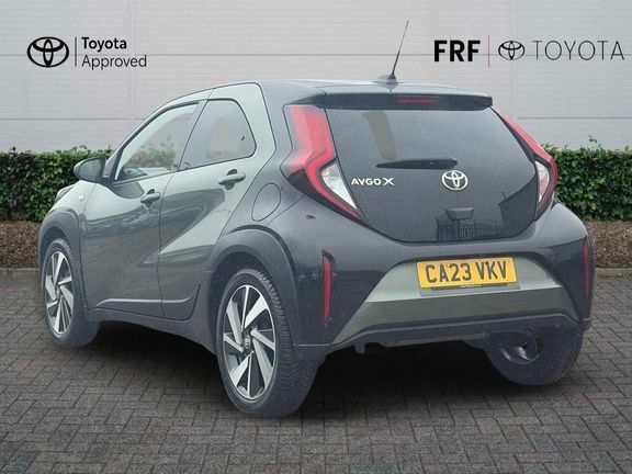 Toyota Aygo X Edge Automatic Green #4