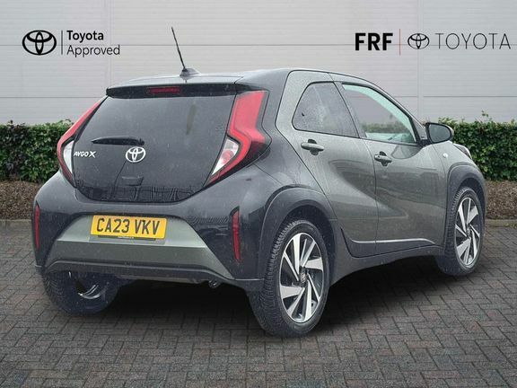 Toyota Aygo X Edge Automatic Green #2