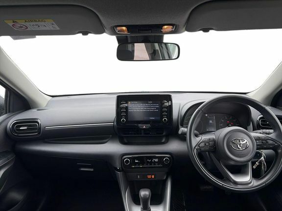 Toyota Yaris Icon Silver #6