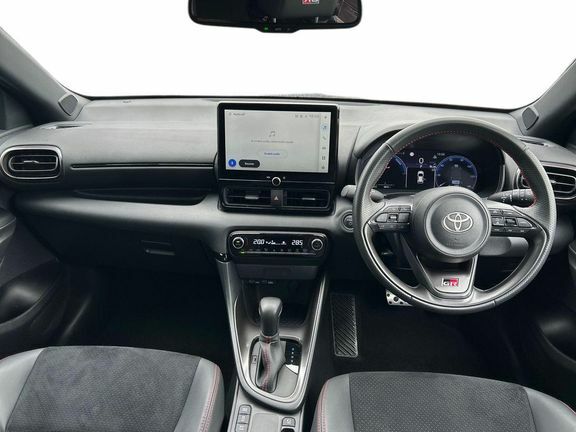 Toyota Yaris Gr Sport Grey #6
