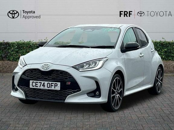 Toyota Yaris Gr Sport Grey #3
