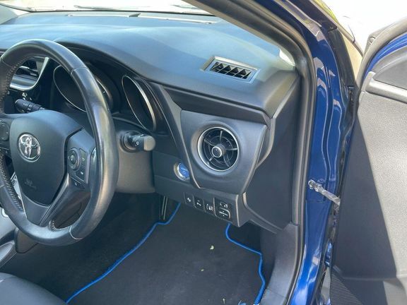 Toyota Auris Excel Blue #36