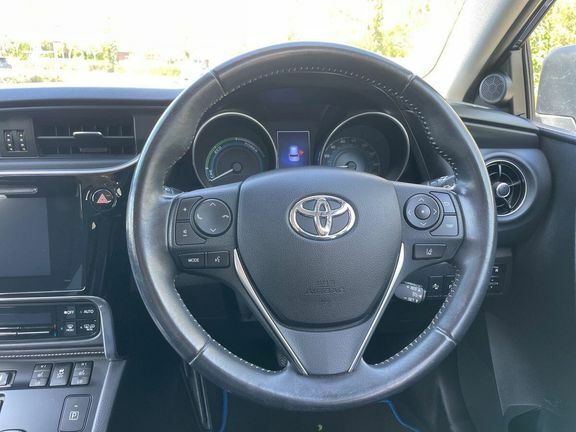 Toyota Auris Excel Blue #10