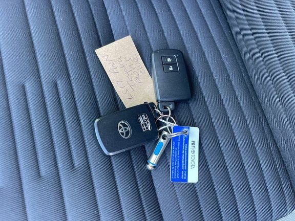 Toyota Auris Excel Blue #28