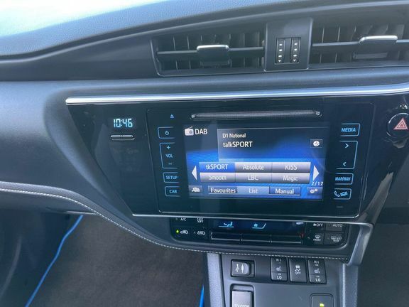 Toyota Auris Excel Blue #9