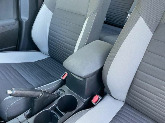 Toyota Auris Excel Blue #32