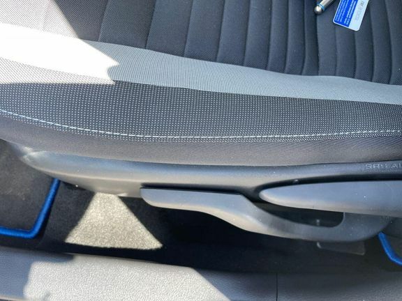 Toyota Auris Excel Blue #17