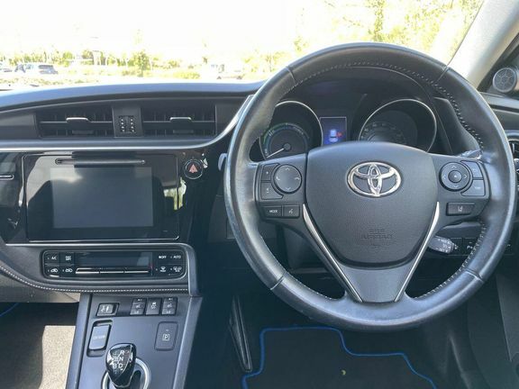 Toyota Auris Excel Blue #7