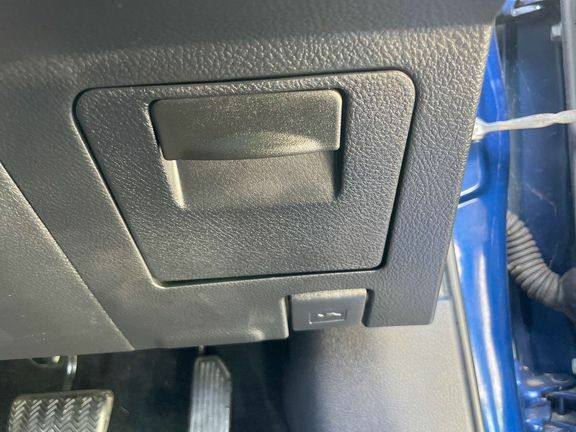 Toyota Auris Excel Blue #38