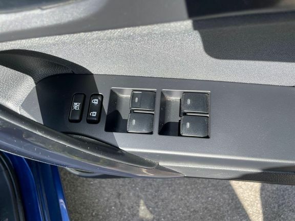 Toyota Auris Excel Blue #35