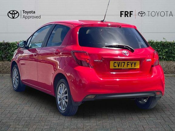 Toyota Yaris Icon 1.33M Navi Red #4