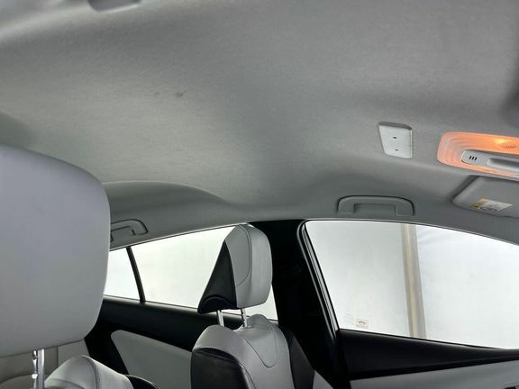 Toyota Prius Excel White #19