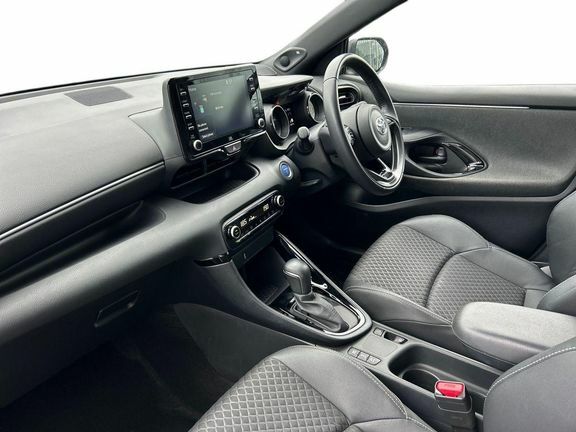 Toyota Yaris Dynamic 1.5 Hybrid Brown #5