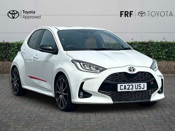 Toyota Yaris Gr Sport CA23USJ White