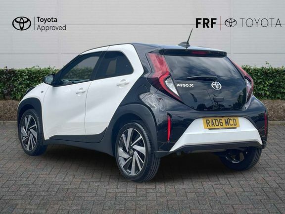 Toyota Aygo X Edge Manual White #4