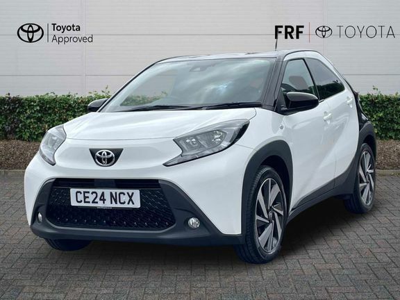 Toyota Aygo X Edge White #3