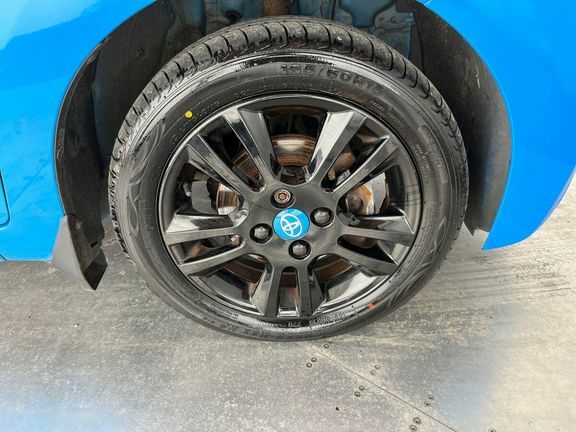 Toyota Aygo X X-pression Red #27