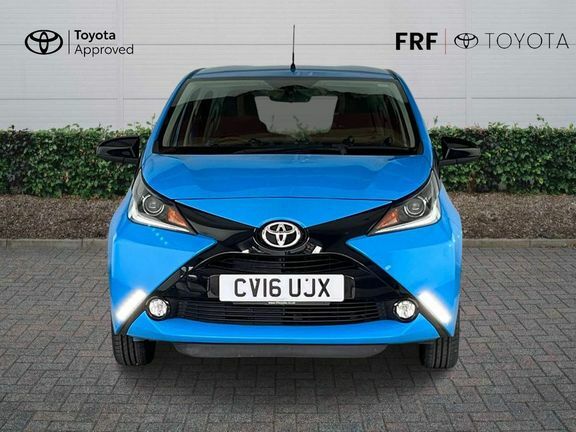 Toyota Aygo X X-pression Red #22