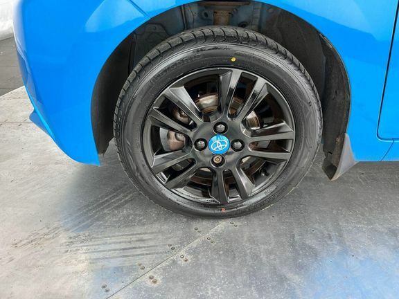 Toyota Aygo X X-pression Red #28