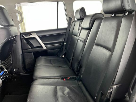 Toyota Land Cruiser Active D-4d Blue #15