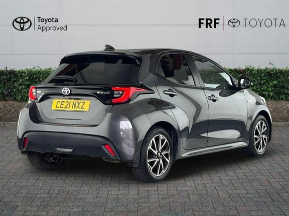 Toyota Yaris Yaris Design 1.5 Hybrid CE21NXZ Grey #2