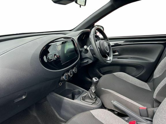 Toyota Aygo X Pure Manual Black #5