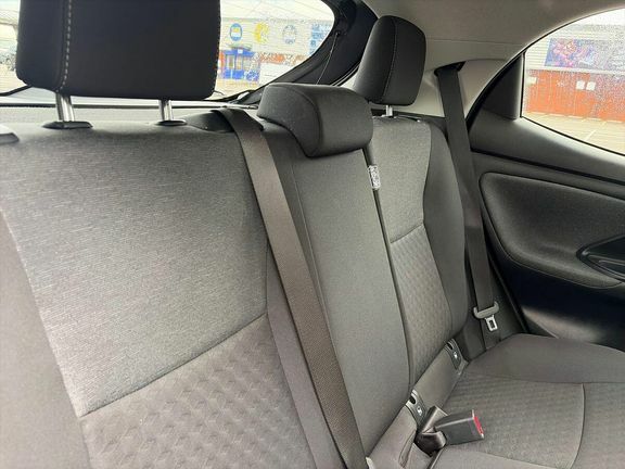 Toyota Yaris Hatchback #8