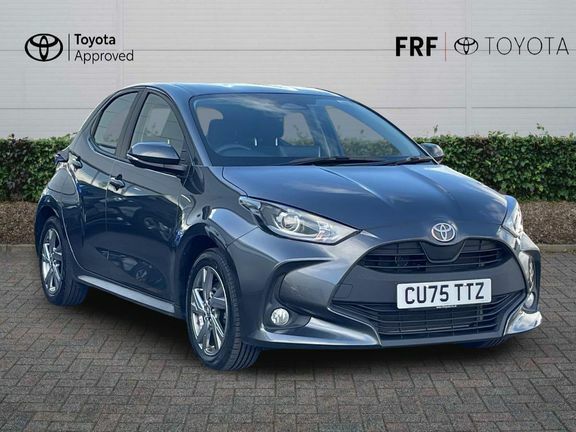 Toyota Yaris Icon Grey