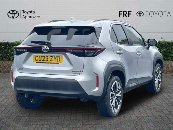 Toyota Yaris Cross Excel Awd Silver #2