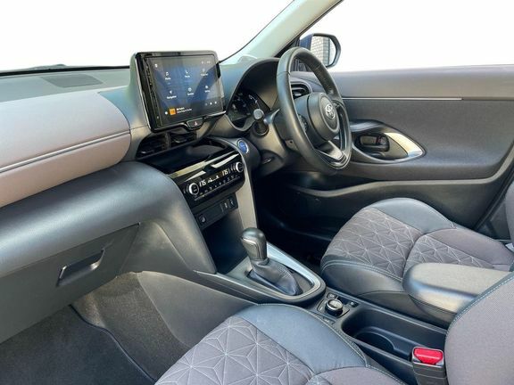 Toyota Yaris Cross Excel Awd CU23ZYD Silver #5