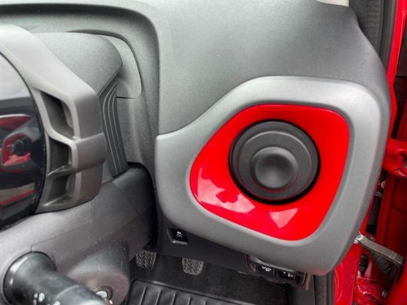 Toyota Aygo X X-play White #30