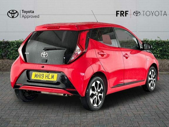 Toyota Aygo X X-trend M Red #2