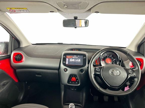 Toyota Aygo X X-trend M Red #6