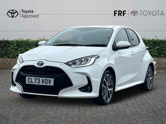 Toyota Yaris Excel White #3