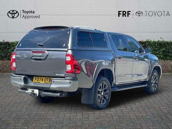Toyota HILUX Invincible X Dc 2.8 Hybrid 48V Grey #2