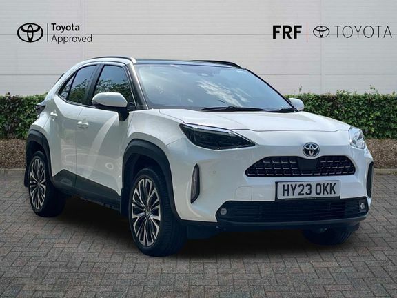 Toyota Yaris Cross Excel Awd Pan Roof White