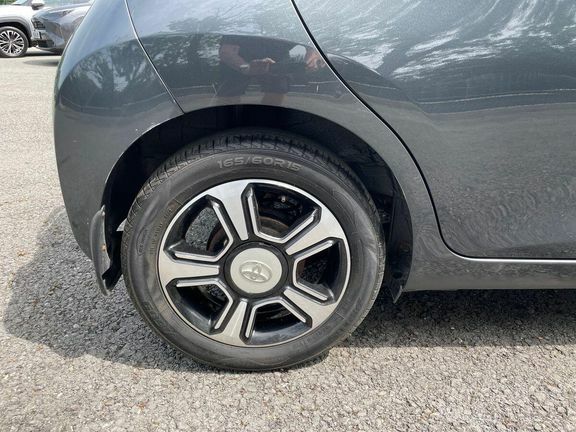 Toyota Aygo X X-pression Red #25