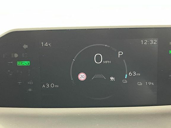 Toyota bZ4X 73.1Kwh Design  #11