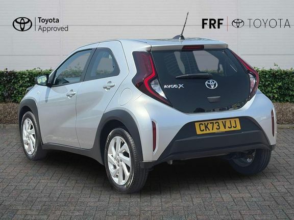 Toyota Aygo X Pure Automatic Silver #4