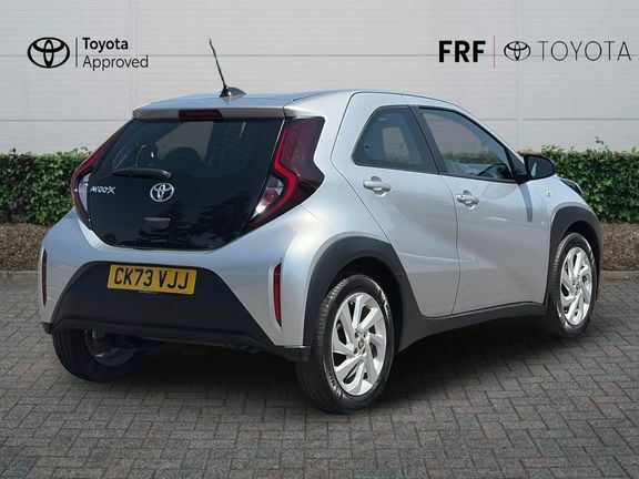 Toyota Aygo X Pure Automatic Silver #2