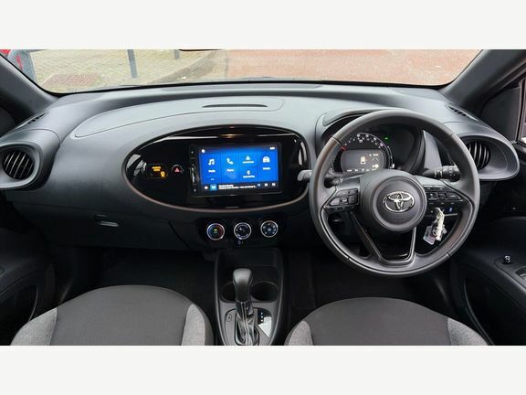 Toyota Aygo X Pure Automatic Black #5