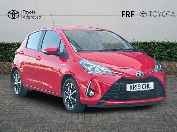Toyota Yaris 1.5 Vvt-h Icon Tech E-cvt Euro 6 Ss Red