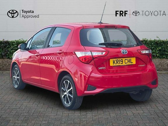 Toyota Yaris 1.5 Vvt-h Icon Tech E-cvt Euro 6 Ss Red #4