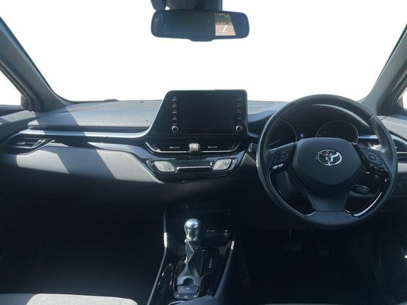 Toyota C-Hr Design 1.8 White #6