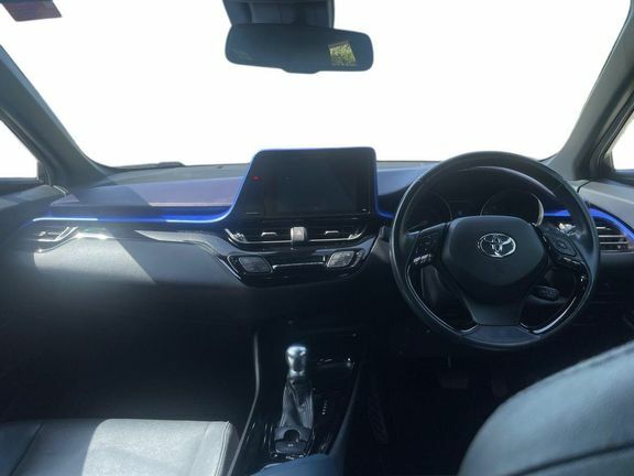 Toyota C-Hr Dynamic 1.8Cvt Leather Silver #6