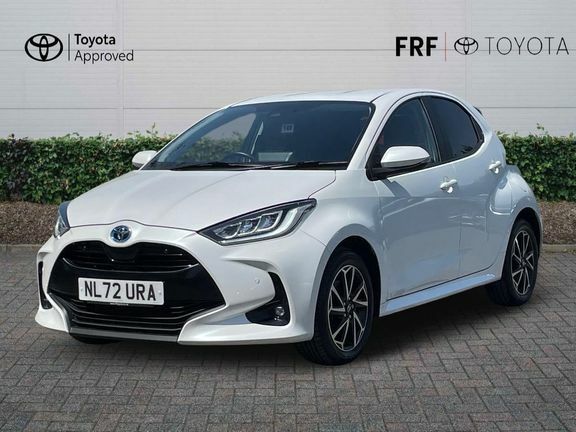 Toyota Yaris Design Hybrid, Parking Pac White #3