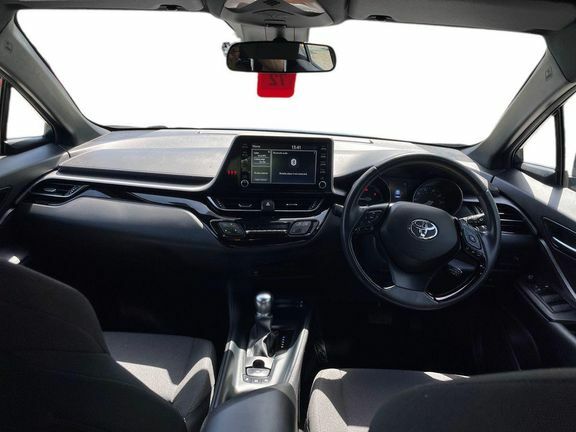 Toyota C-Hr Icon 1.8  #6