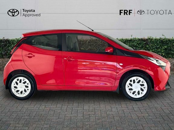 Toyota Aygo X X-play Red #23